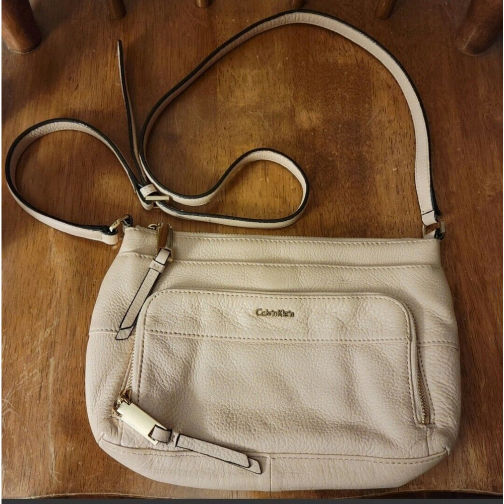 Calvin Klein Purse Handbag Strap Satchel Medium Size Shoulder Bag Designer Cute